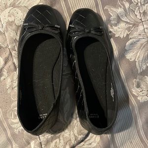 Darling brand flats